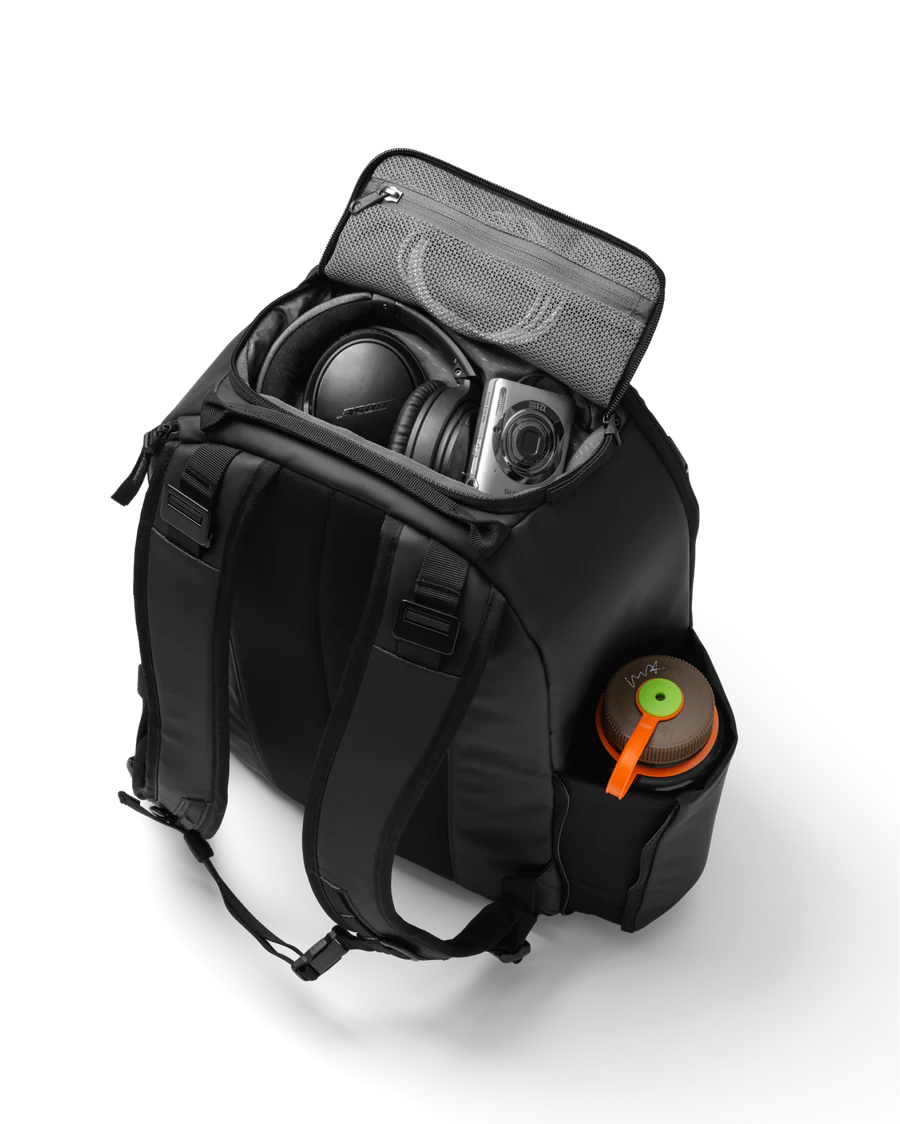 Ramverk_Backpack_21L_Black_Out-5