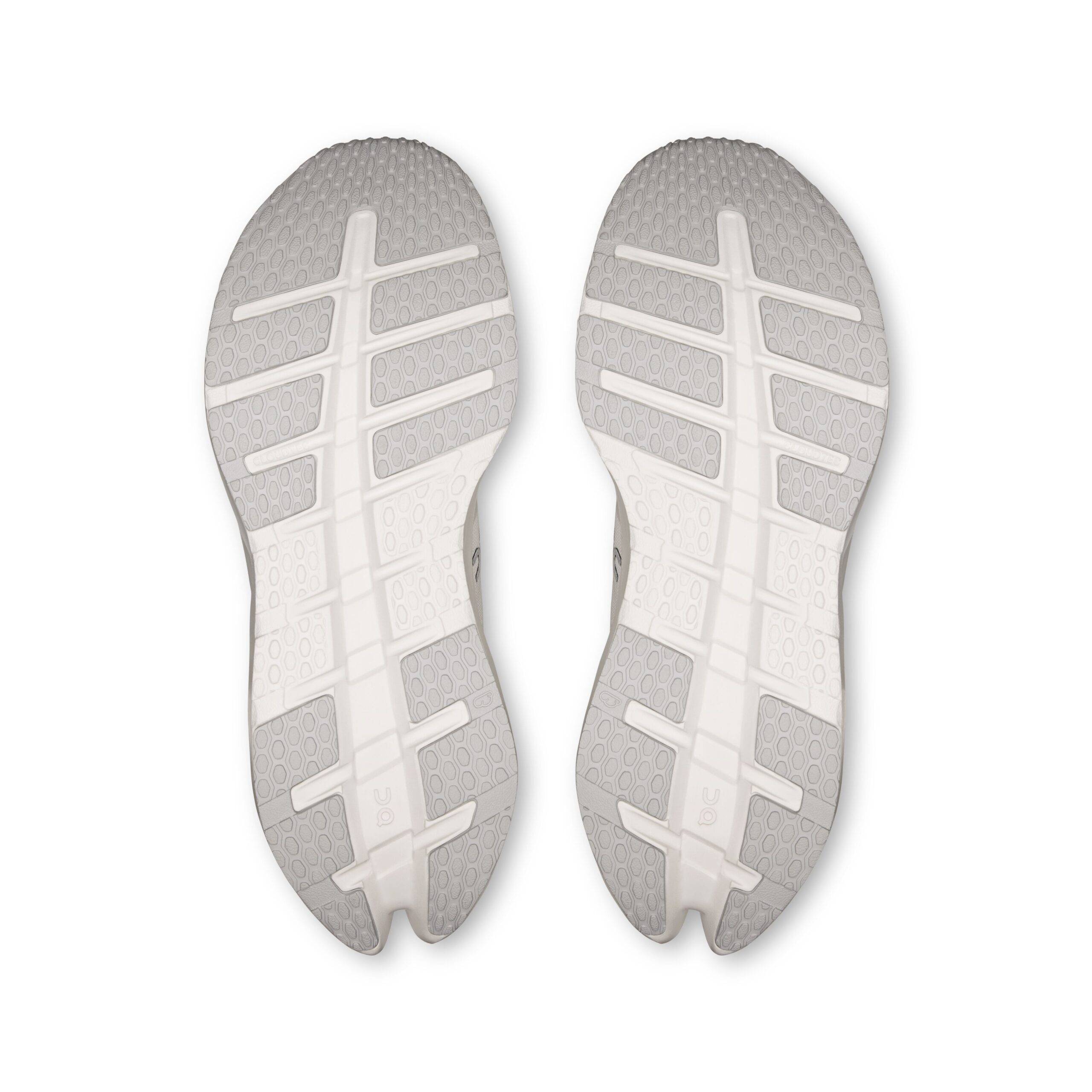 Transform to JPG-3MG10070813-cloudrunner_3-ss26-white_glacier-m-1x1-g3