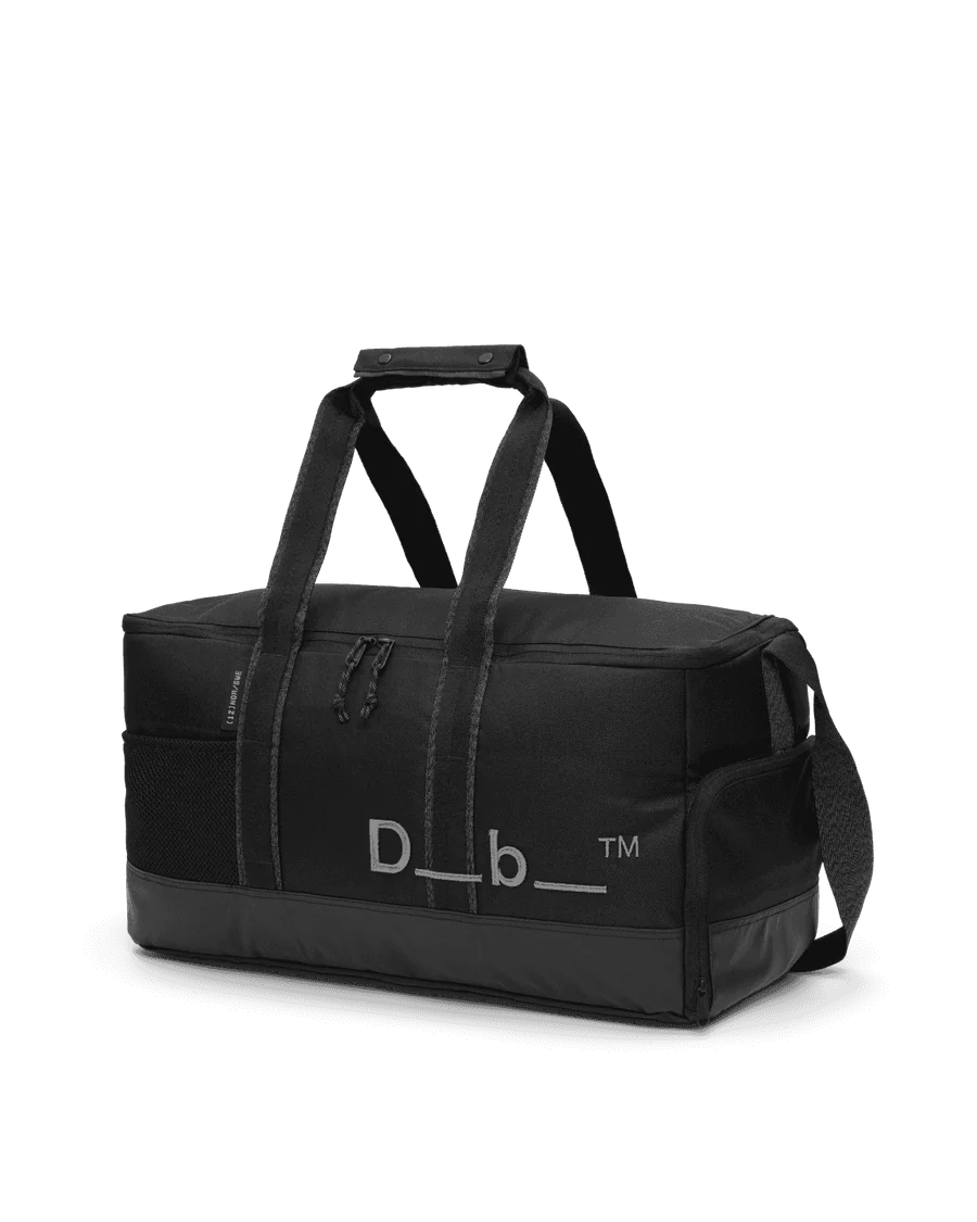 Hauler_Gym_Bag_30L_Black_Out_2000590004901_1