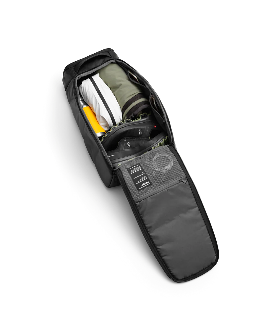 Hugger_20L_Packing_5